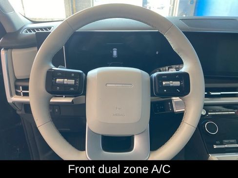Used 2025 Hyundai Santa Fe SEL AWD/4WD image 5