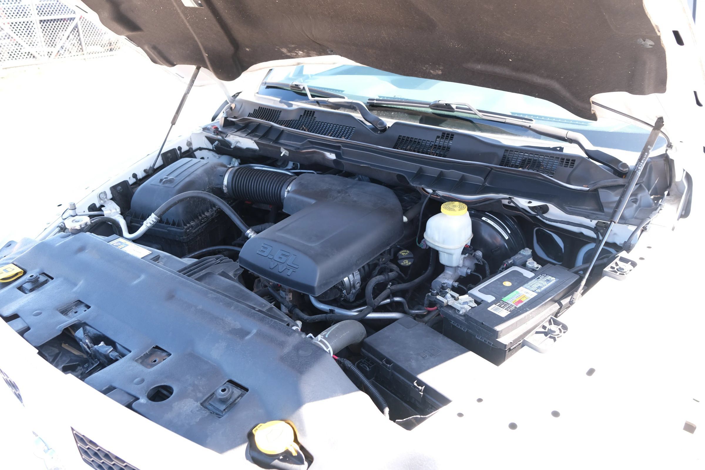 Used 2017 RAM 1500 Express AWD/4WD image 42