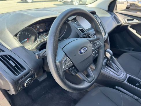 Used 2018 Ford Focus SEL FWD image 25