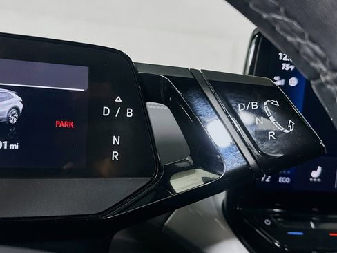 Used 2023 Volkswagen ID.4 S image 24