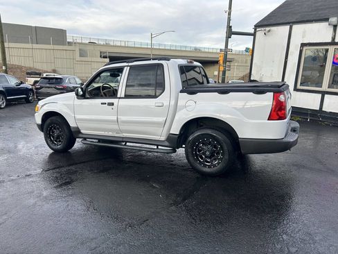 Used 2005 Ford Explorer Sport Trac XLT image 4