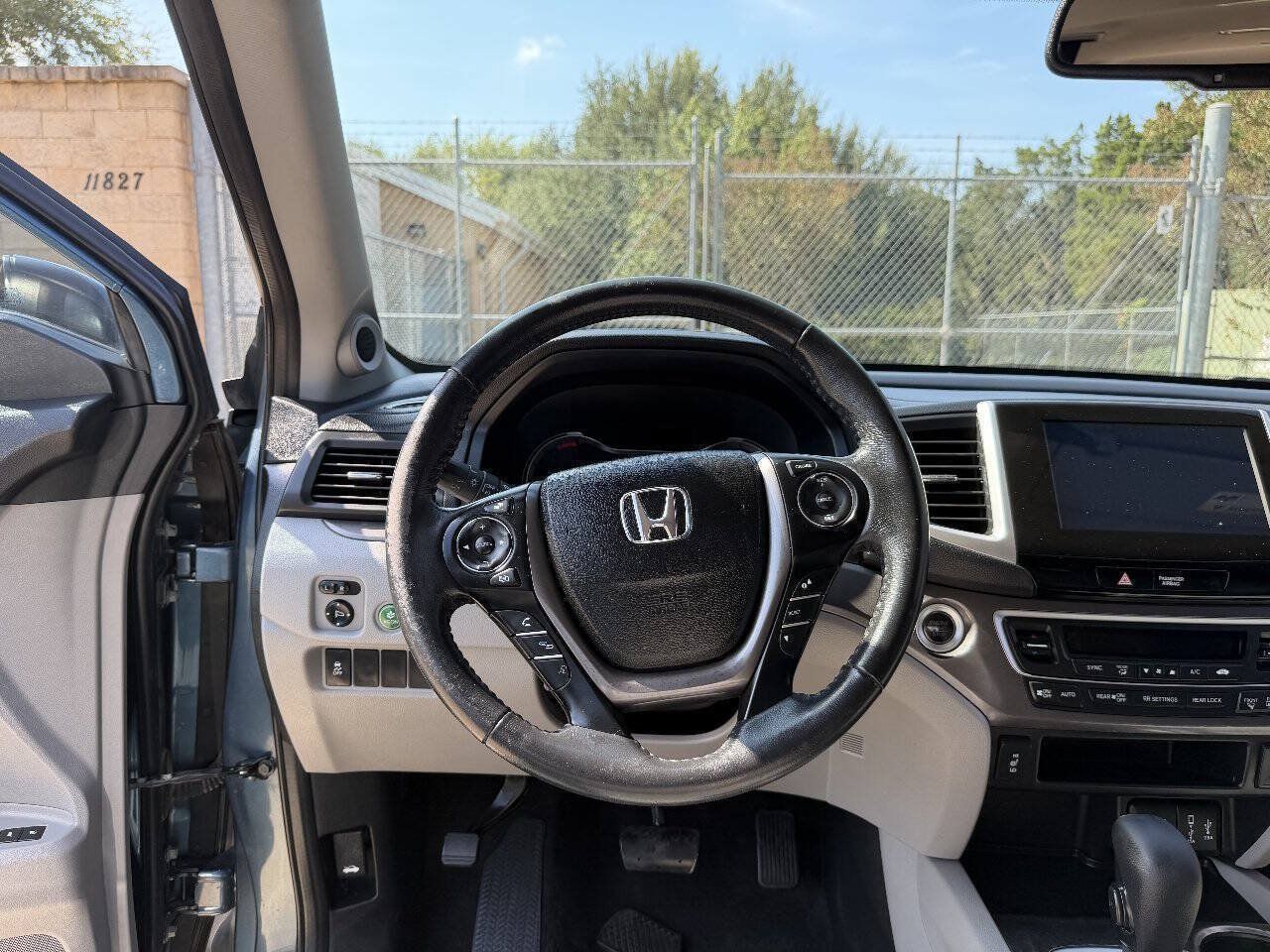 Used 2017 Honda Pilot EX-L image 27