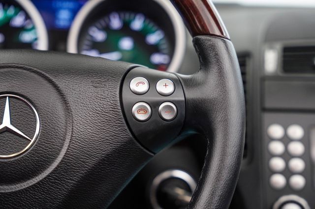 Used 2006 Mercedes-Benz SLK 350 image 44