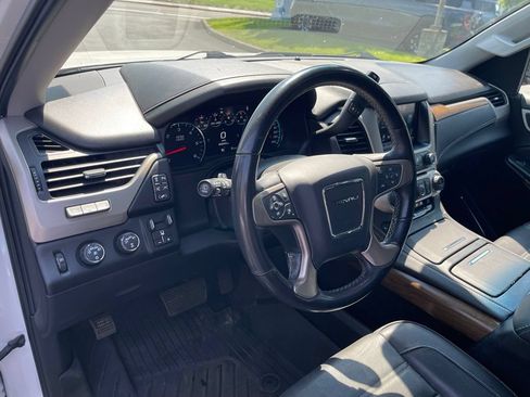 Used 2019 GMC Yukon Denali AWD/4WD image 5