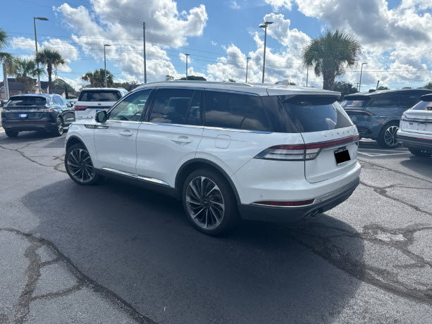 Used 2021 Lincoln Aviator Reserve w/ Equipment Group 201A AWD/4WD image 5
