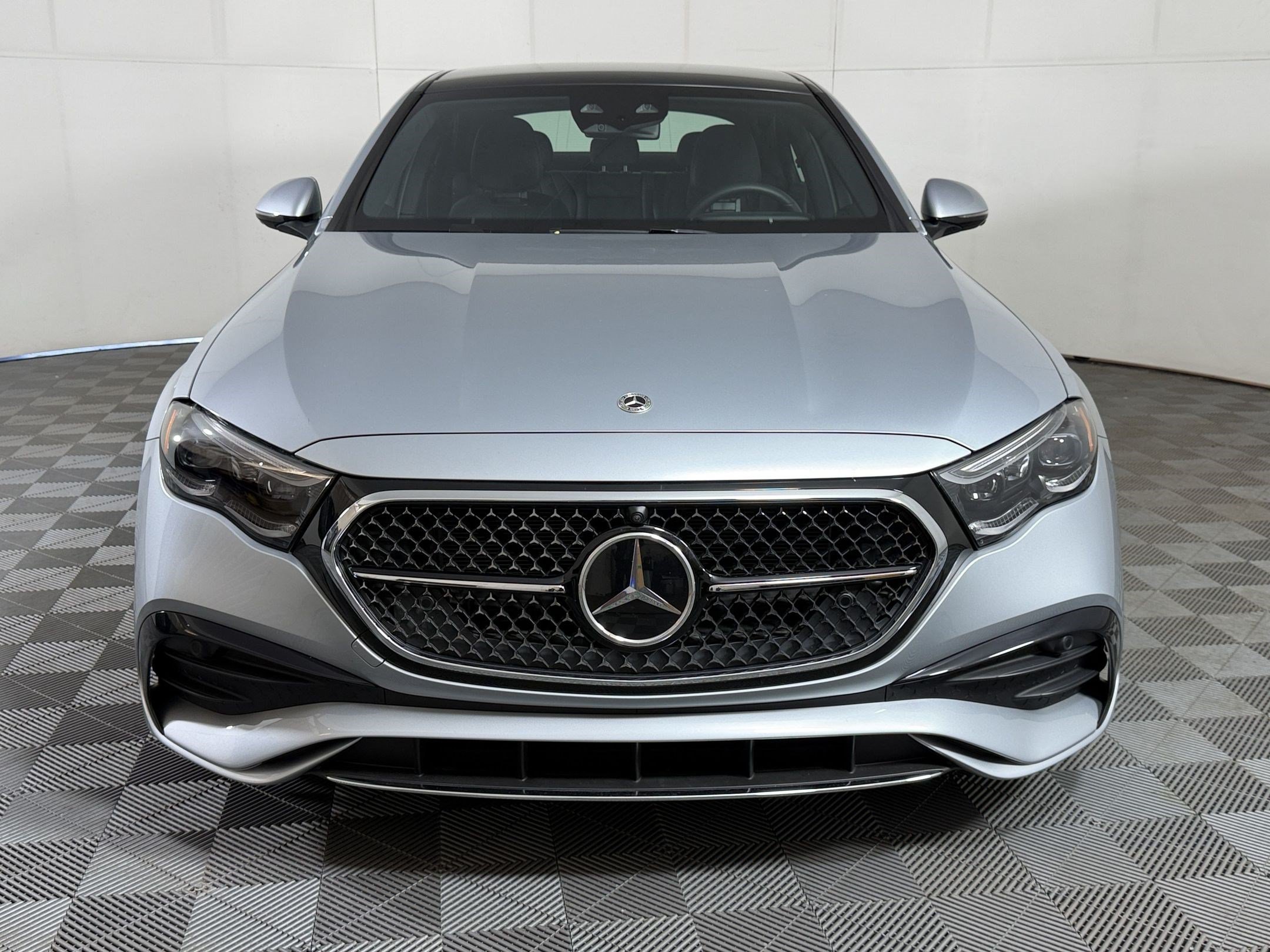 Used 2026 Mercedes-Benz E 450 4MATIC Sedan image 6