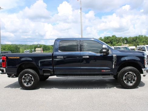 Used 2024 Ford F250 King Ranch w/ Tremor Off-Road Package AWD/4WD image 5