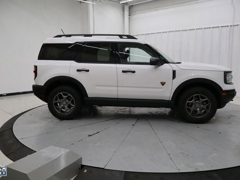 Used 2023 Ford Bronco Sport Badlands image 2