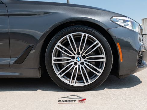 Used 2018 BMW 540i xDrive image 10