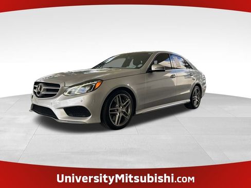 Used 2014 Mercedes-Benz E 550 4MATIC Sedan image 1