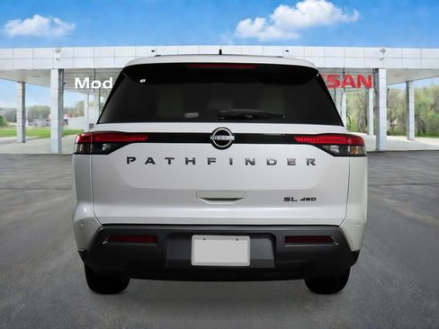 New 2026 Nissan Pathfinder SL AWD/4WD image 4