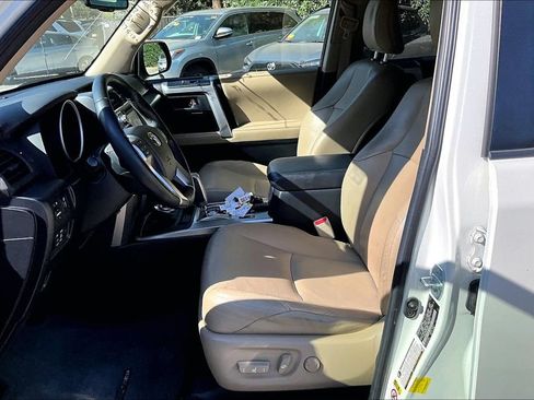 Used 2012 Toyota 4Runner Limited AWD/4WD image 9