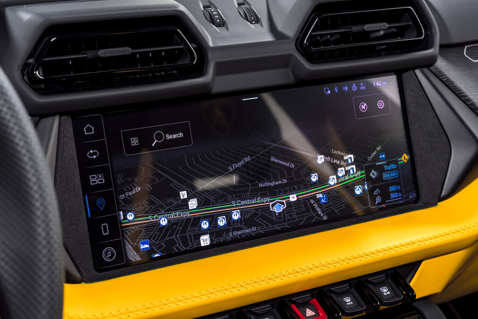 Used 2025 Lamborghini Urus SE AWD/4WD image 26