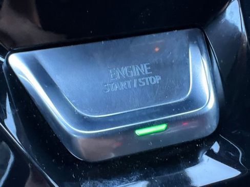 Used 2025 GMC Sierra 1500 AT4X image 35