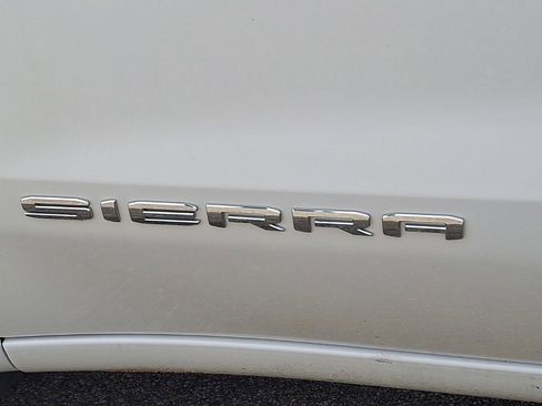 Used 2022 GMC Sierra 1500 SLT w/ SLT Convenience Package image 15