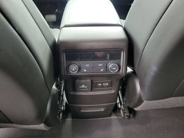 Used 2022 GMC Acadia Denali w/ Denali Ultimate Package AWD/4WD image 12