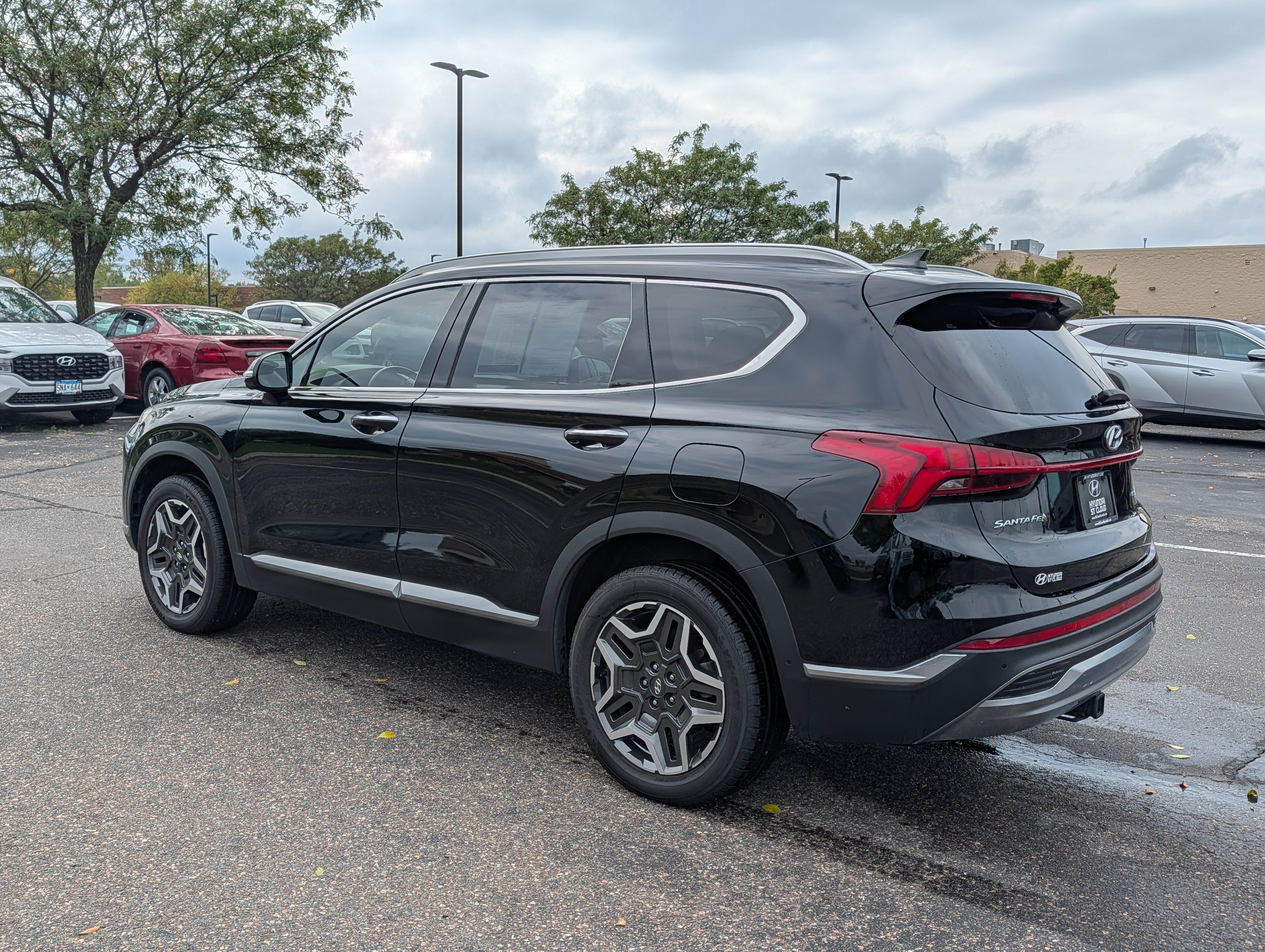 Used 2021 Hyundai Santa Fe Limited AWD/4WD image 3