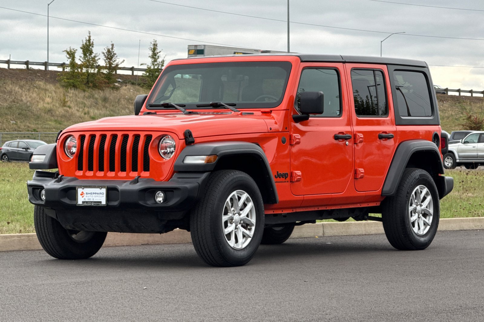 Used 2023 Jeep Wrangler Unlimited Sport AWD/4WD image 7