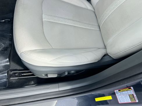 Used 2021 Hyundai Sonata Limited w/ Preferred Accessory Package FWD image 13