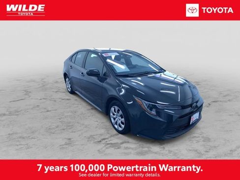 Certified 2025 Toyota Corolla LE image 3