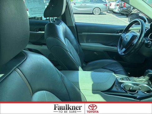 Certified 2019 Toyota Camry XLE w/ Driver Assist Package FWD image 15