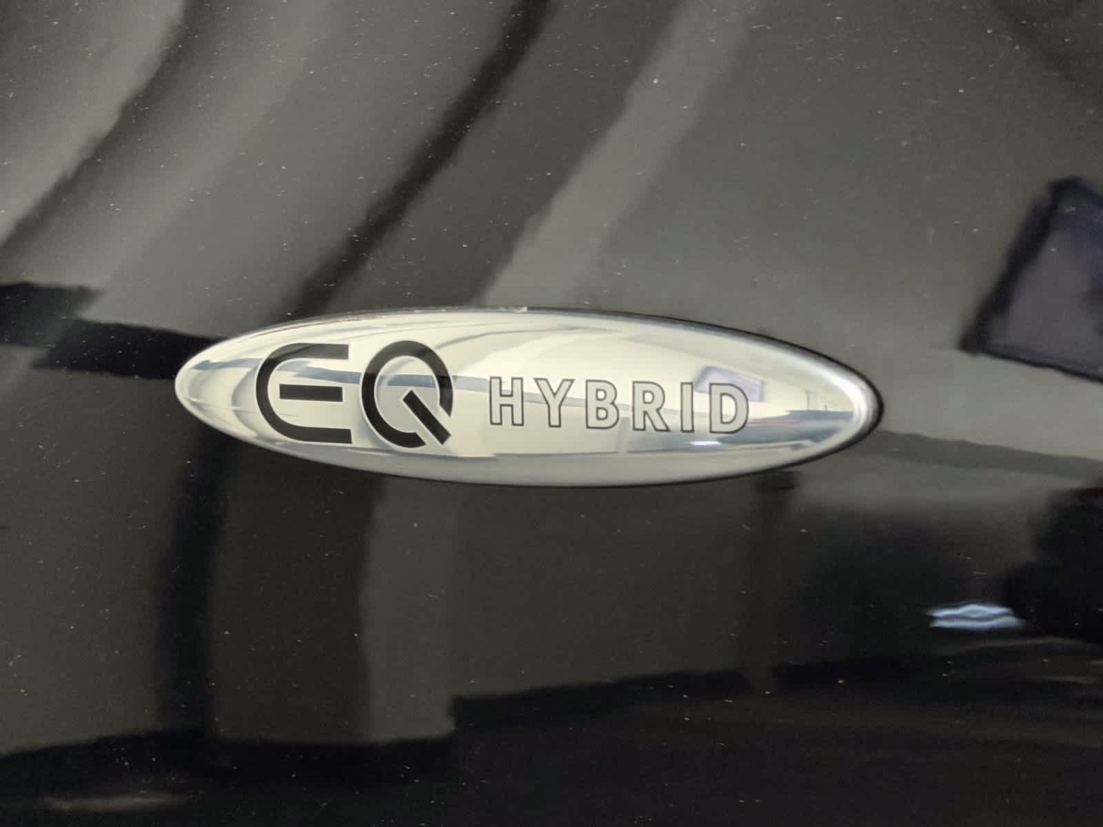 Used 2025 Mercedes-Benz GLC 350e 4MATIC image 40