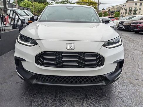 Used 2023 Honda HR-V Sport image 7
