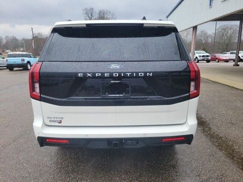 New 2025 Ford Expedition Active image 35