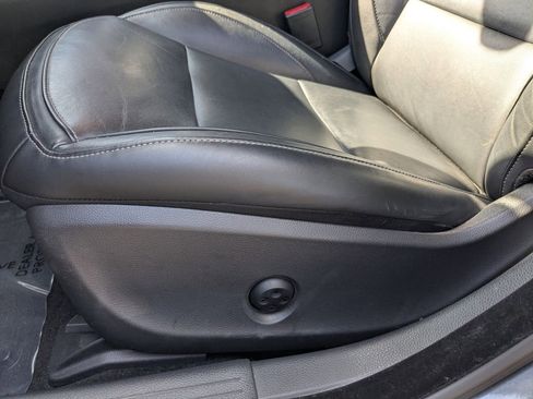 Used 2018 INFINITI QX30 image 7