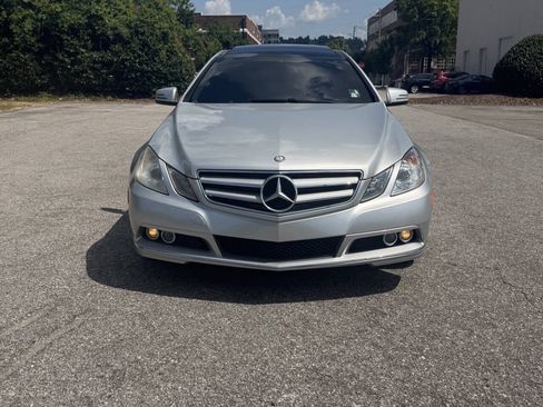 Used 2011 Mercedes-Benz E 350 Coupe image 4