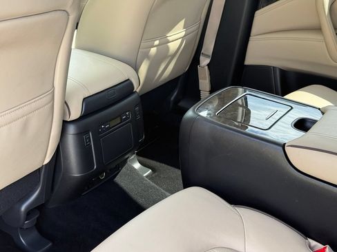 Used 2024 Nissan Armada Platinum w/ Captain's Chairs Package AWD/4WD image 29