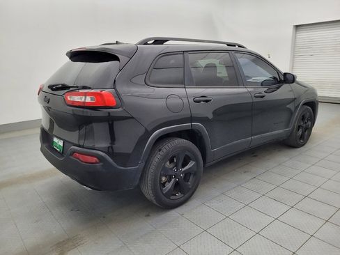 Used 2016 Jeep Cherokee Latitude w/ Comfort/Convenience Group image 10