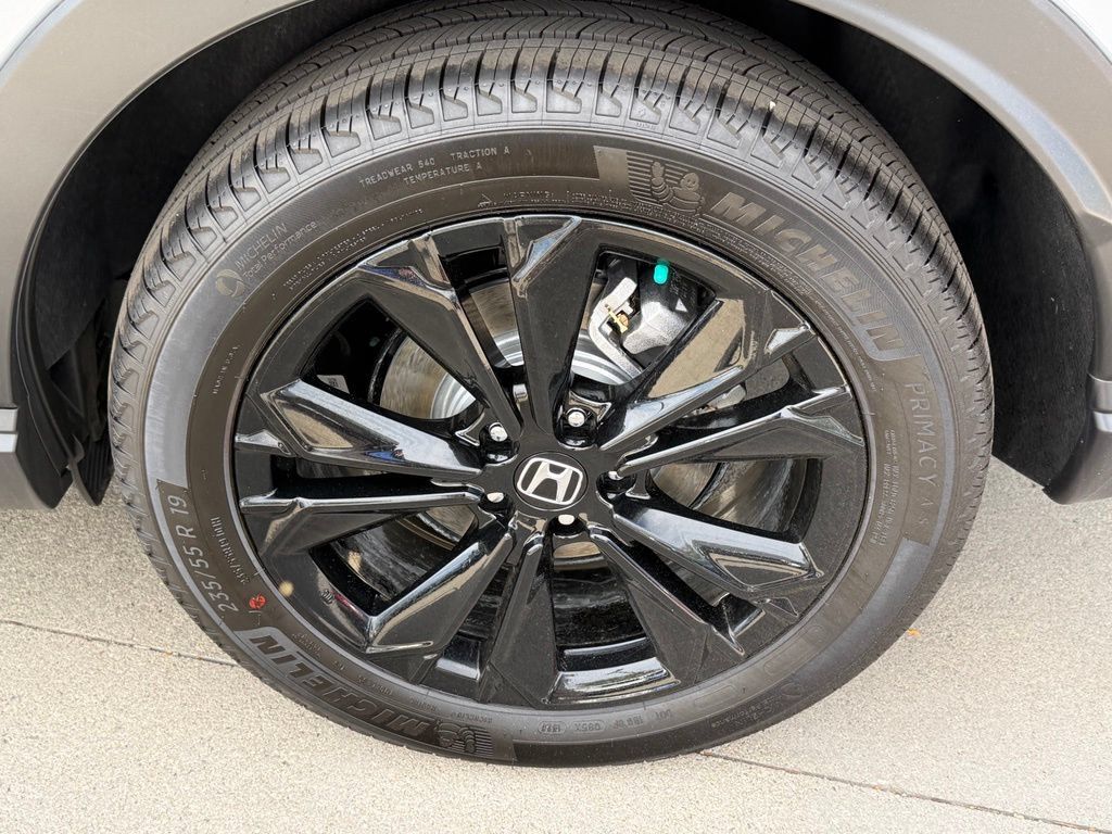 Certified 2026 Honda CR-V Sport Touring image 12