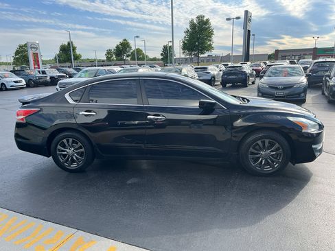 Used 2015 Nissan Altima 2.5 S w/ Special Edition Package FWD image 6