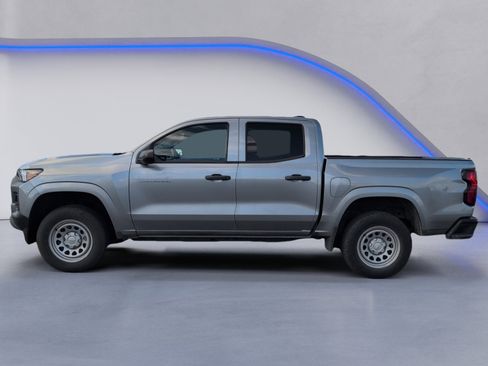 Used 2024 Chevrolet Colorado W/T image 5