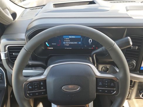 New 2026 Ford F450 Platinum w/ Platinum Plus Package image 19