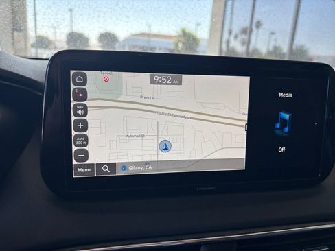 Used 2023 Hyundai Santa Fe SEL image 19