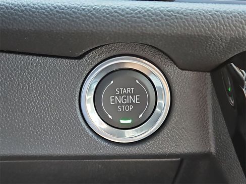 New 2026 Chevrolet Traverse High Country image 17