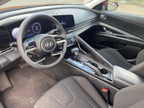 Certified 2024 Hyundai Elantra SEL FWD image 13