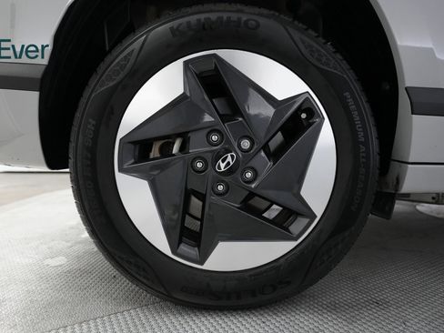 Used 2024 Hyundai Kona SEL image 19