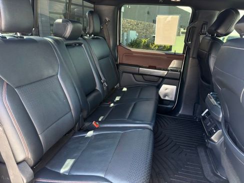 Used 2022 Ford F150 Lariat w/ Equipment Group 502A High AWD/4WD image 30