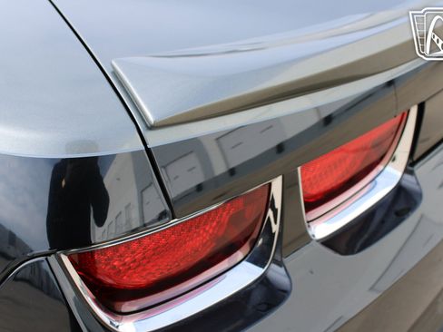 Used 2012 Chevrolet Camaro SS w/ Orange Stripe Package image 38