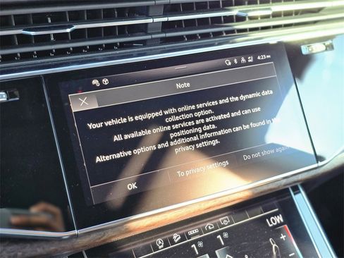 Used 2024 Audi Q8 Premium Plus w/ Premium Plus Package image 25