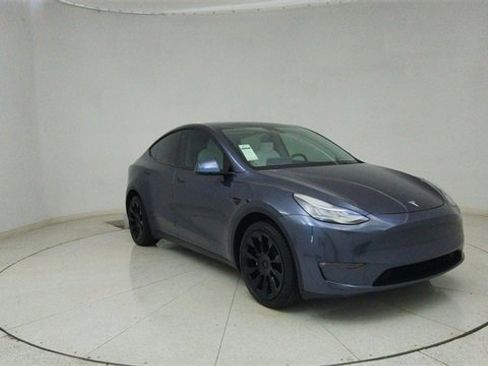 Used 2021 Tesla Model Y Long Range image 66