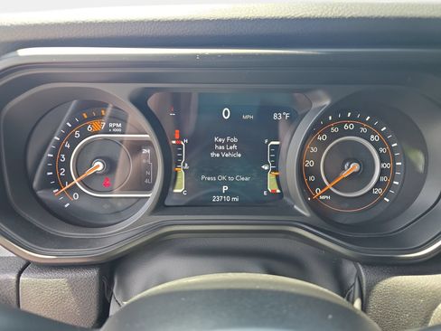 Used 2024 Jeep Wrangler Unlimited Sport AWD/4WD image 18