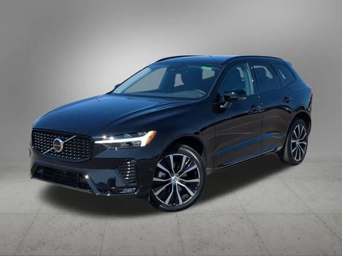 Certified 2024 Volvo XC60 B5 Plus w/ Climate Package AWD/4WD image 1