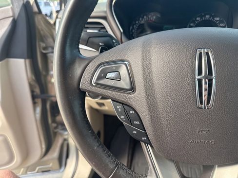 Used 2017 Lincoln MKC Select w/ Select Plus Package FWD image 14