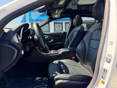 Used 2019 Mercedes-Benz C 300 4MATIC Sedan image 11