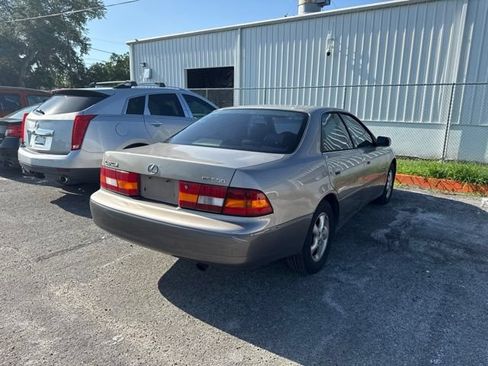 Used 1999 Lexus ES 330 FWD image 7