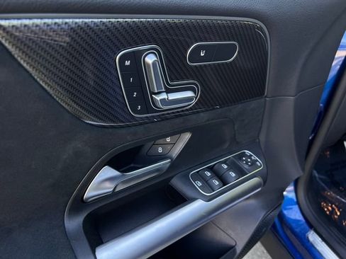 Used 2025 Mercedes-Benz GLA 35 AMG 4MATIC image 11